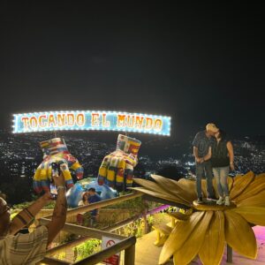 Tour Nocturno por Medellin Privado